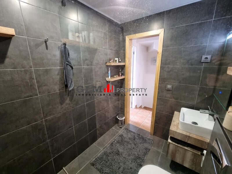 2 спальная комната квартира продается