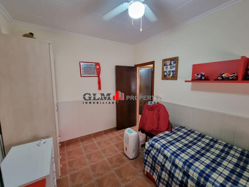 4 bedroom Apartment for sale