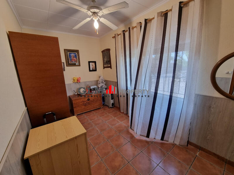 4 bedroom Apartment for sale