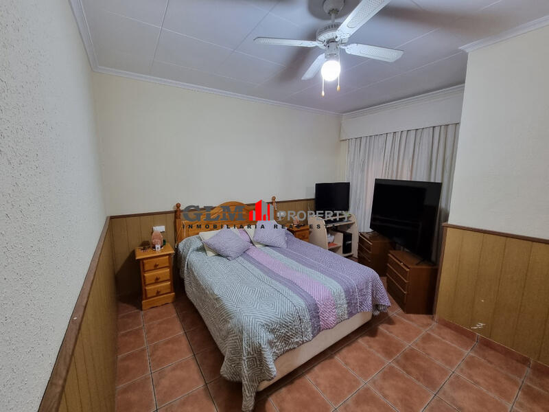 4 bedroom Apartment for sale