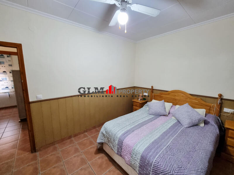 4 bedroom Apartment for sale