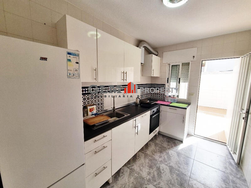 3 спальная комната квартира продается