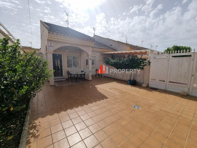 3 спальная комната квартира продается