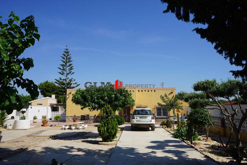 4 bedroom Apartment for sale