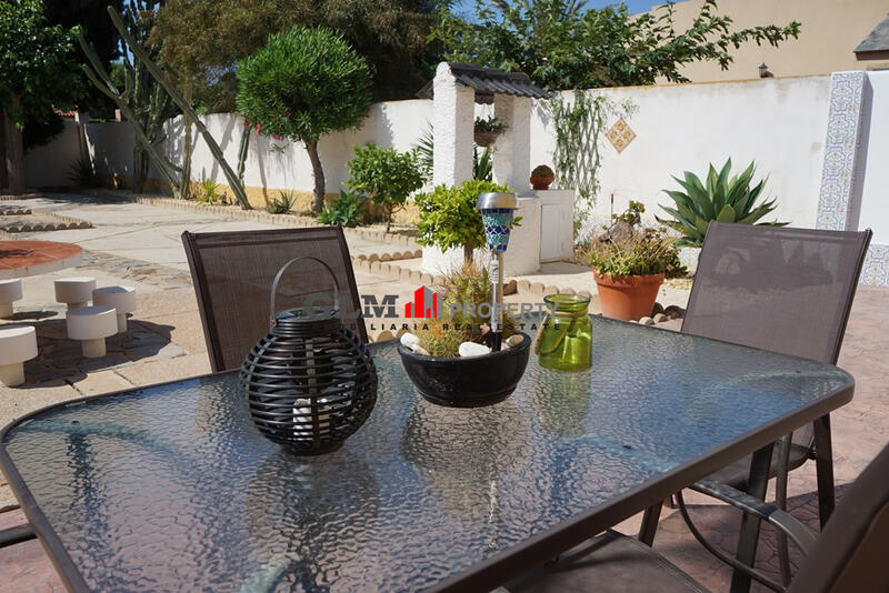 4 bedroom Apartment for sale