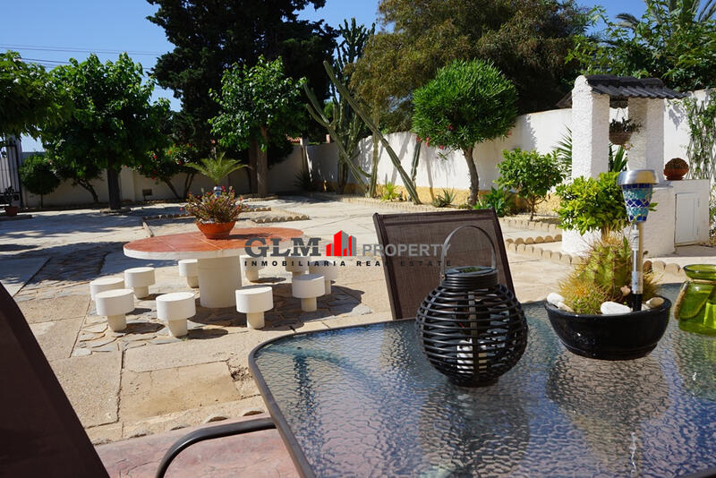 4 bedroom Apartment for sale