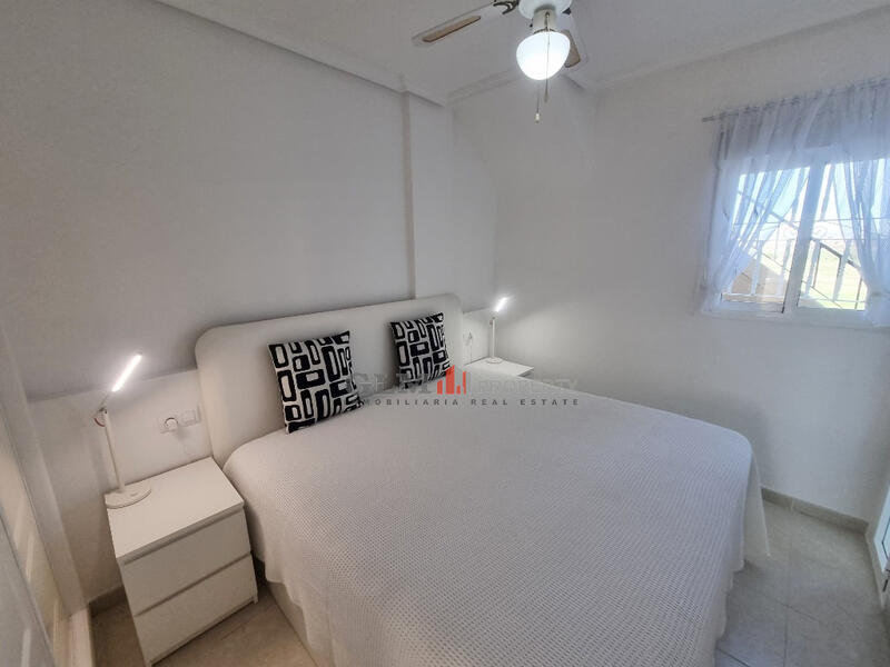 2 slaapkamer Appartement Te koop 2 slaapkamer Appartement Te koop