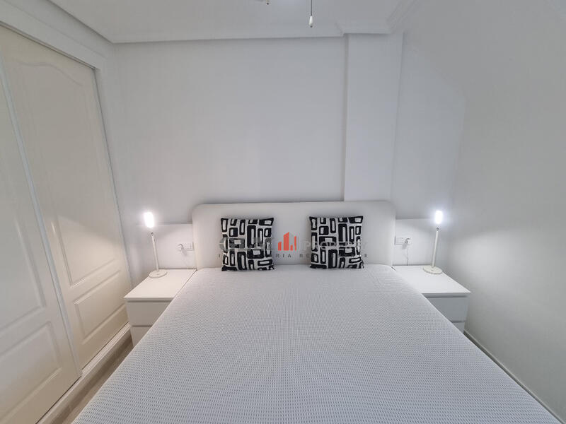 2 slaapkamer Appartement Te koop 2 slaapkamer Appartement Te koop