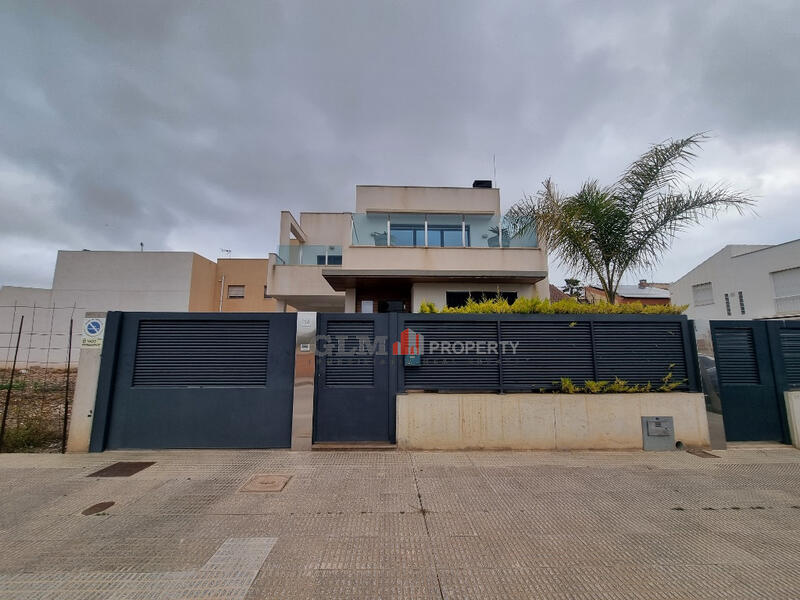 3 bedroom Apartment for sale 3 bedroom Apartment for sale