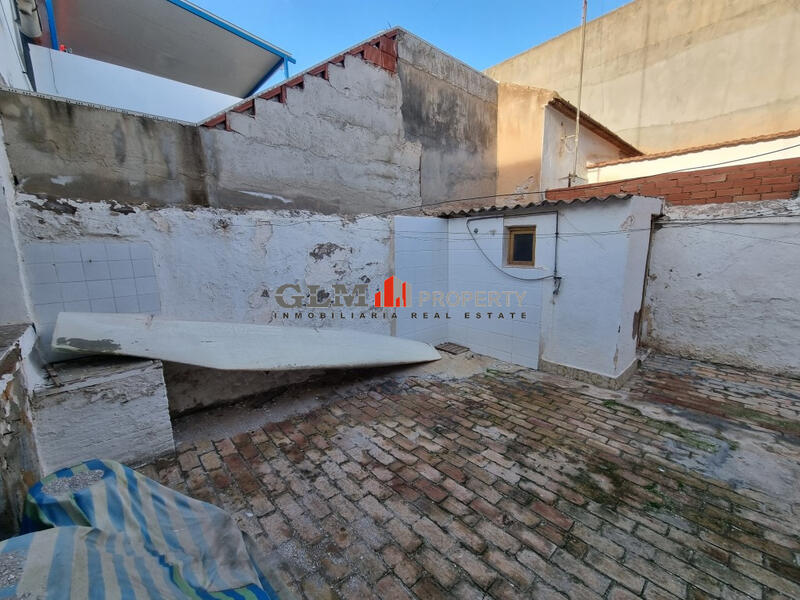 4 bedroom Apartment for sale