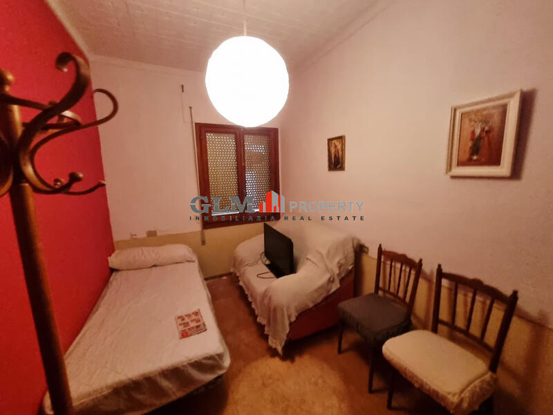 4 bedroom Apartment for sale