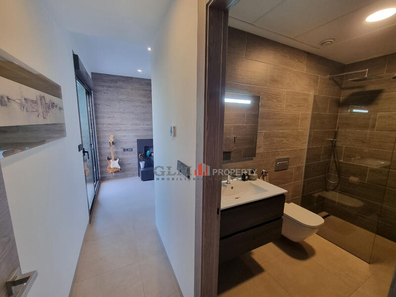 3 bedroom Apartment for sale 3 bedroom Apartment for sale