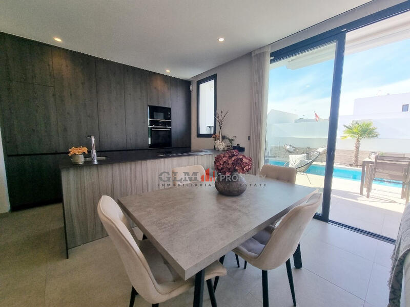 3 bedroom Apartment for sale 3 bedroom Apartment for sale