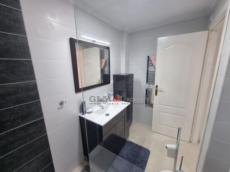 2 slaapkamer Appartement Te koop