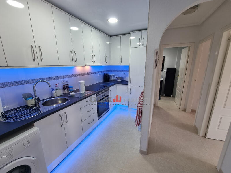 2 slaapkamer Appartement Te koop