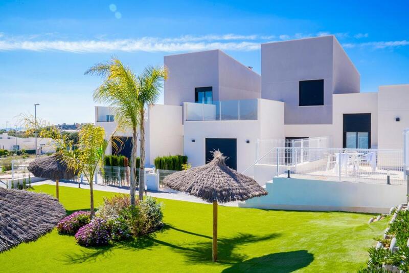 3 soveværelse Byhus til salg 3 soveværelse Byhus til salg