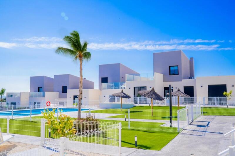 Townhouse for sale in Campo de Golf, Murcia