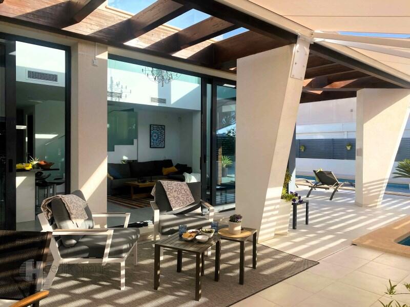 4 Cuarto Villa en venta