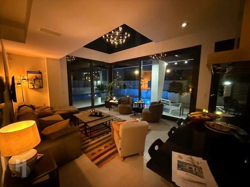 4 Cuarto Villa en venta