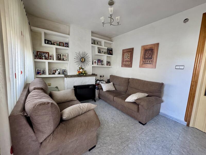 3 bedroom Townhouse for sale