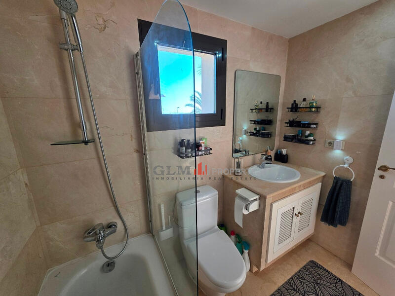 2 slaapkamer Appartement Te koop