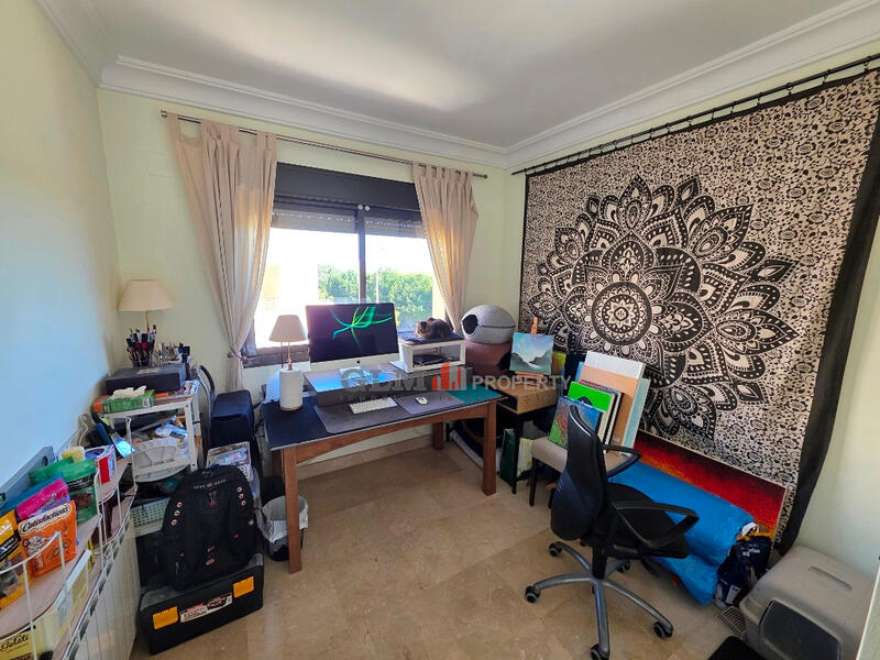 2 slaapkamer Appartement Te koop