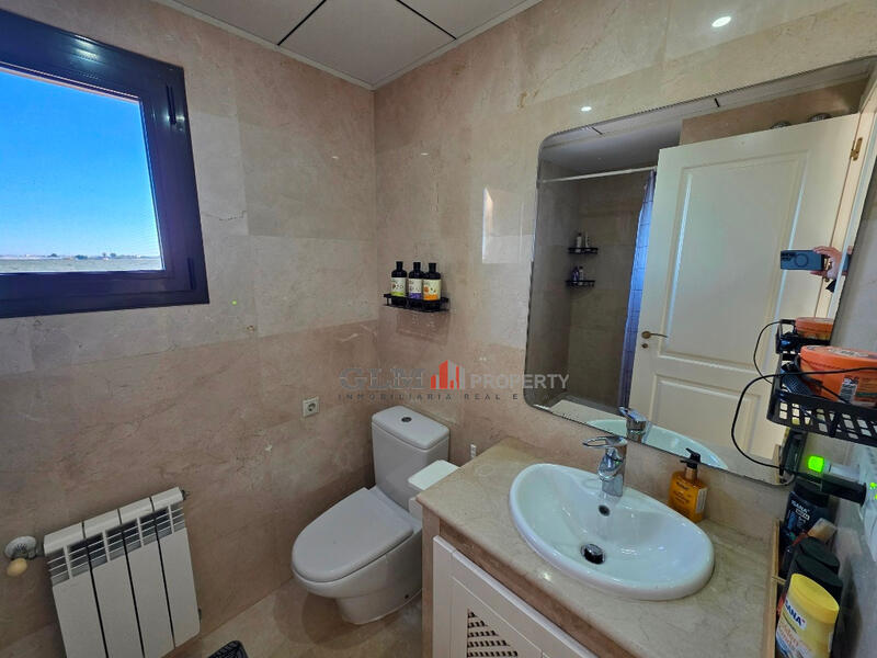 2 slaapkamer Appartement Te koop