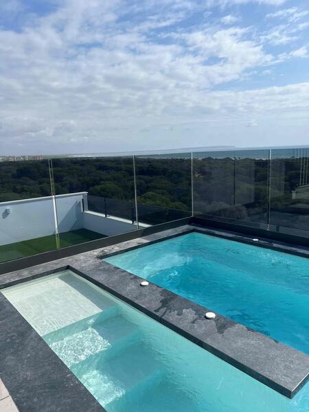 3 bedroom Apartment for sale