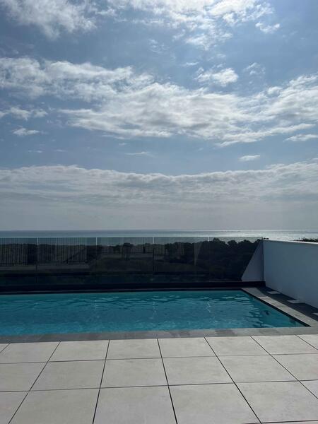 3 bedroom Apartment for sale