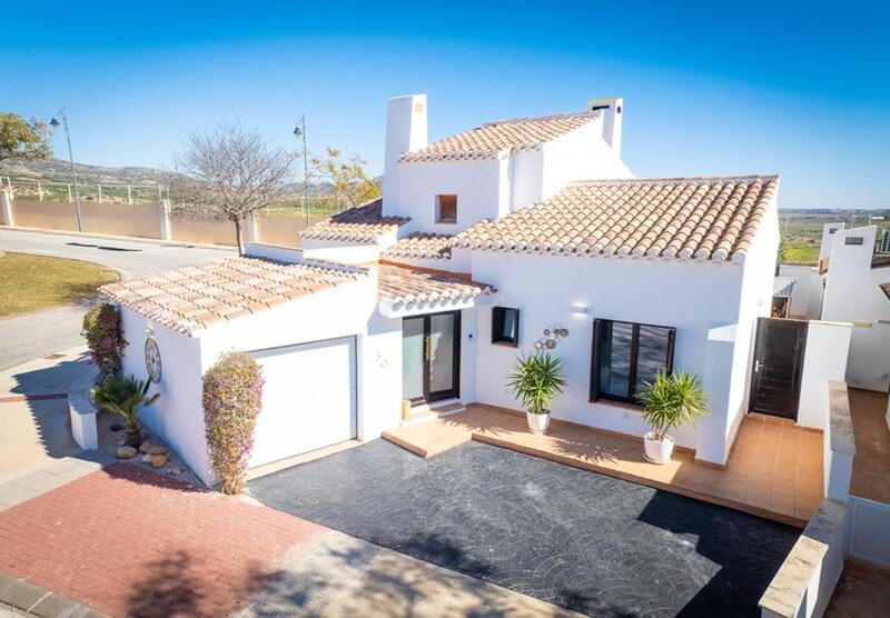 3 спальная комната вилла продается