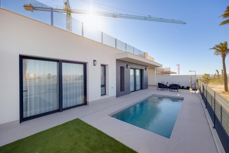 Villa till salu i Torrevieja, Alicante