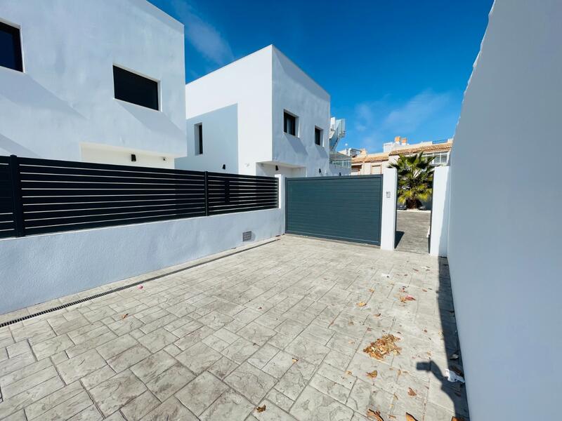 5 Cuarto Villa en venta