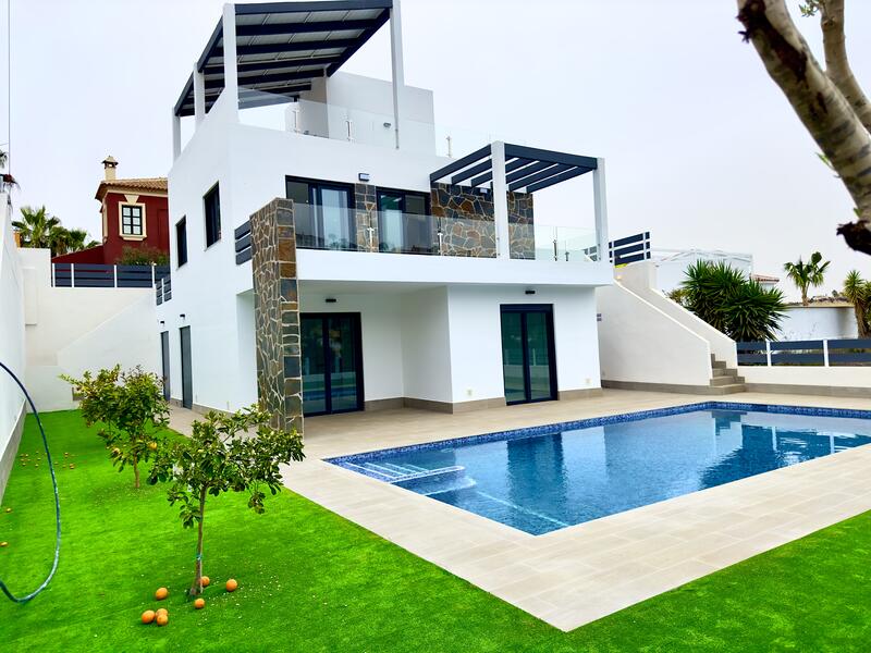 4 bedroom Villa for sale 4 bedroom Villa for sale