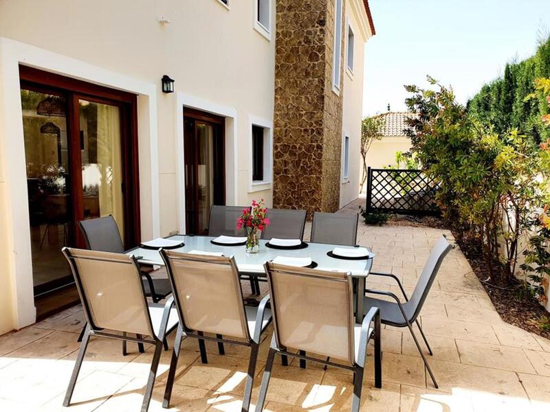 4 slaapkamer Villa Te koop 4 slaapkamer Villa Te koop