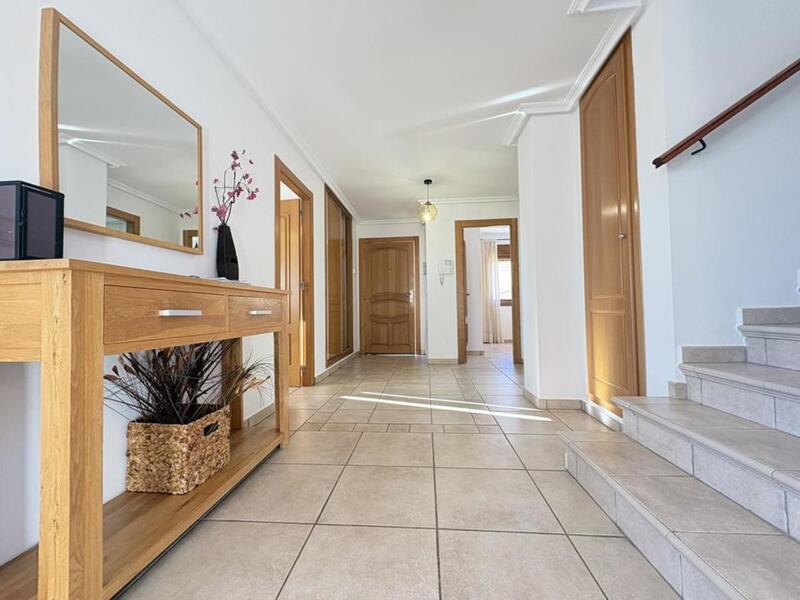 4 Schlafzimmer Villa zu verkaufen