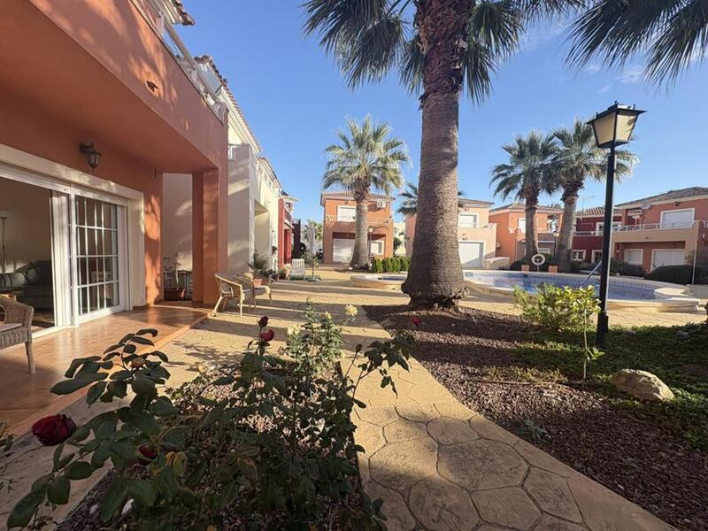 2 Cuarto Villa en venta