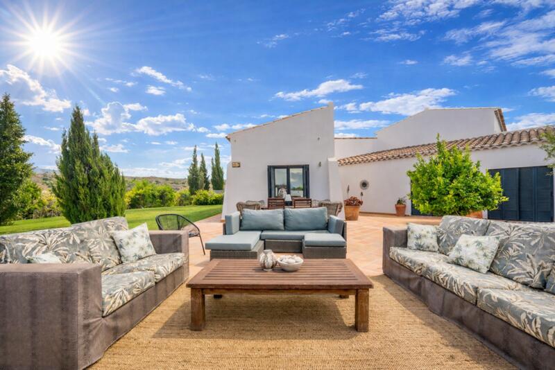 5 bedroom Villa for sale