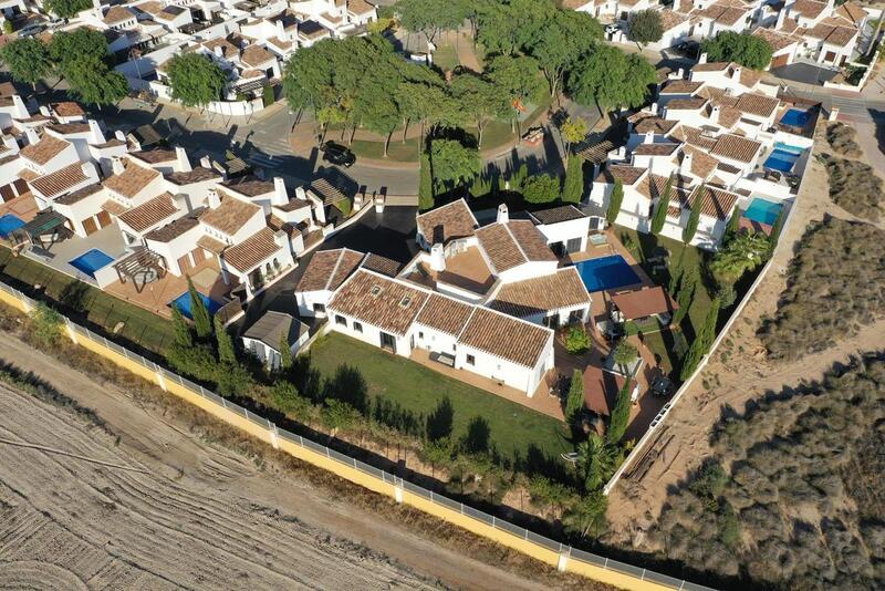 5 bedroom Villa for sale