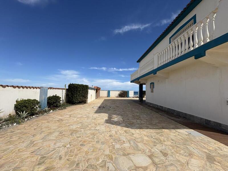 6 bedroom Villa for sale 6 bedroom Villa for sale