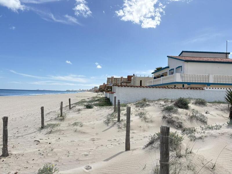 6 bedroom Villa for sale 6 bedroom Villa for sale