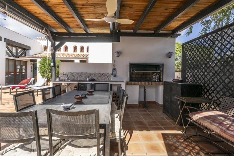 5 slaapkamer Villa Te koop 5 slaapkamer Villa Te koop