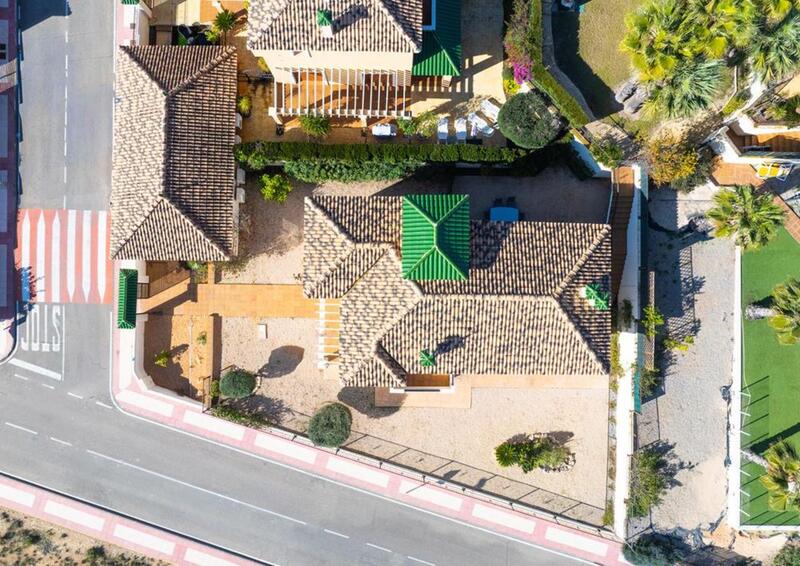 4 slaapkamer Villa Te koop 4 slaapkamer Villa Te koop