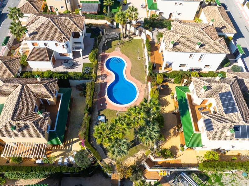 4 slaapkamer Villa Te koop 4 slaapkamer Villa Te koop