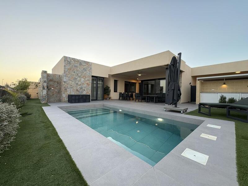 2 bedroom Villa for sale