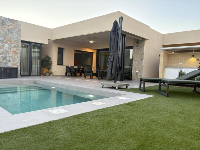 2 bedroom Villa for sale