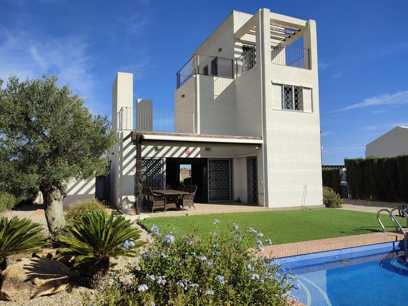 Villa for sale in Campo de Golf, Murcia