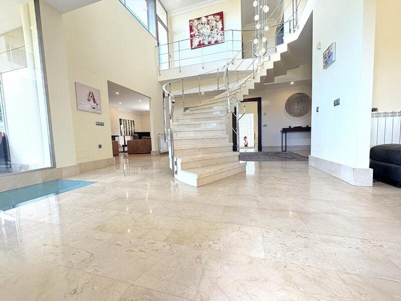 5 bedroom Villa for sale 5 bedroom Villa for sale