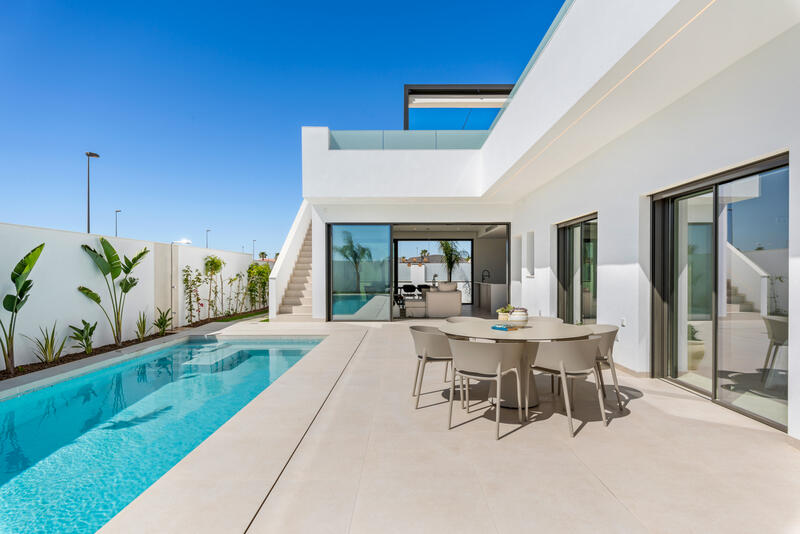 3 спальная комната вилла продается