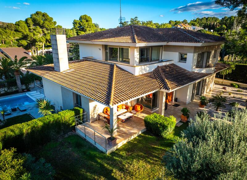 5 soverom Villa til salgs