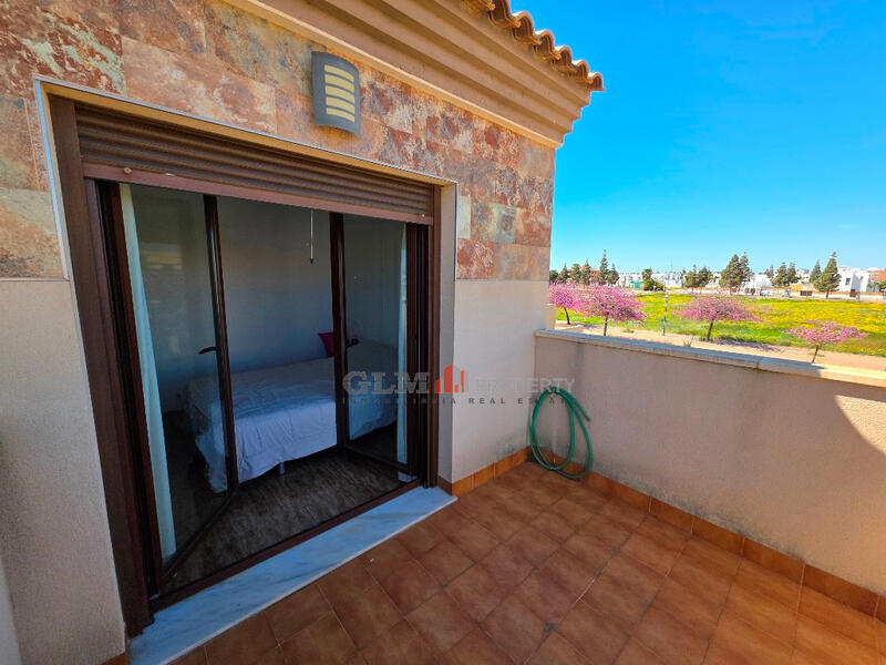 3 slaapkamer Appartement Te koop 3 slaapkamer Appartement Te koop